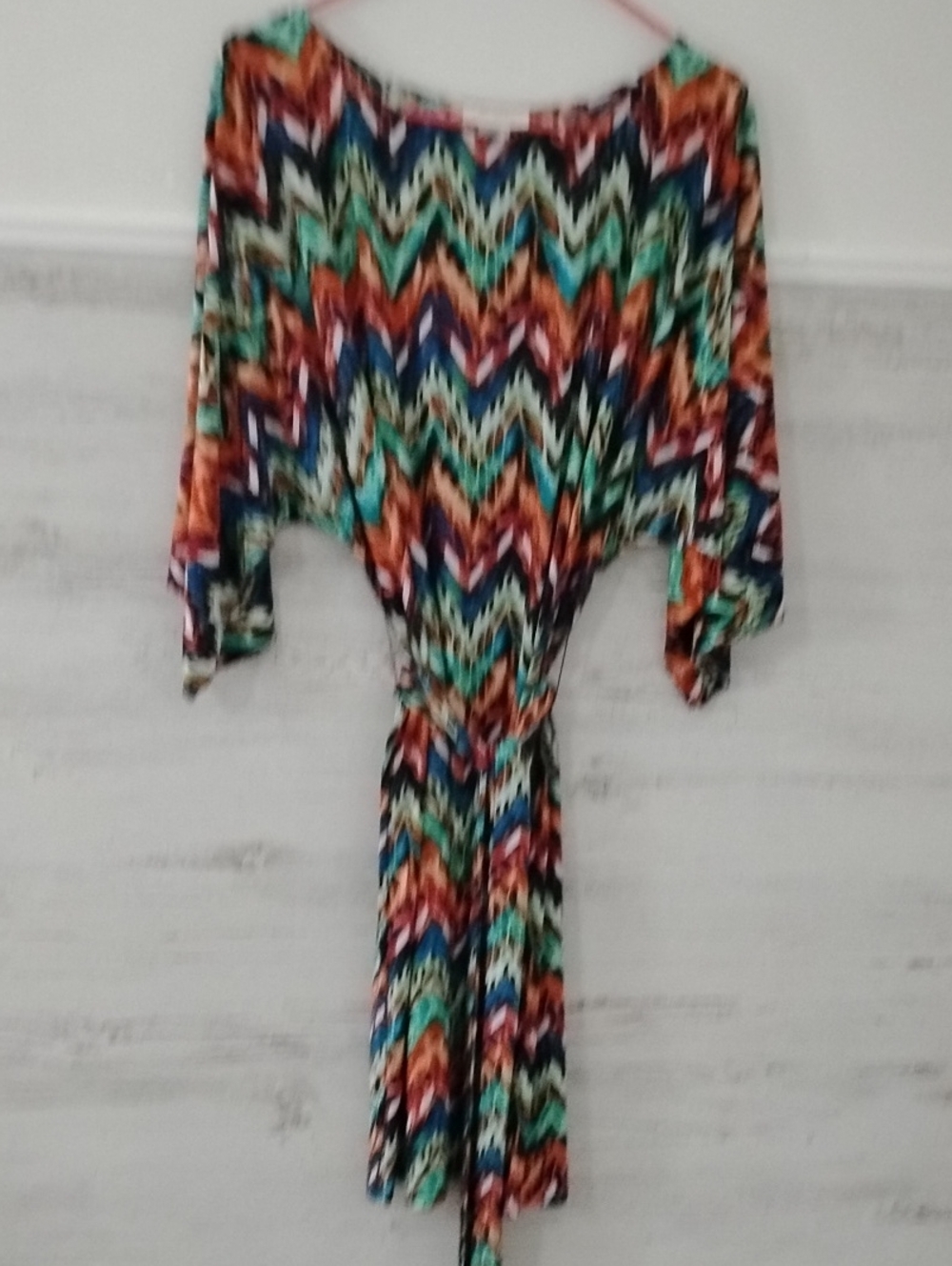 Chevron Print Long Sleeve Tie-Waist Dress in Multicolor